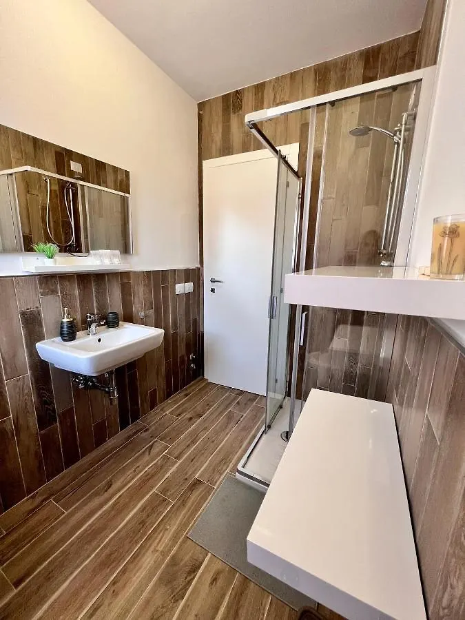 Platinum Apartment Arezzo